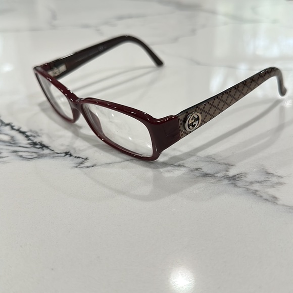 Gucci prescription eyeglasses - Picture 2 of 7